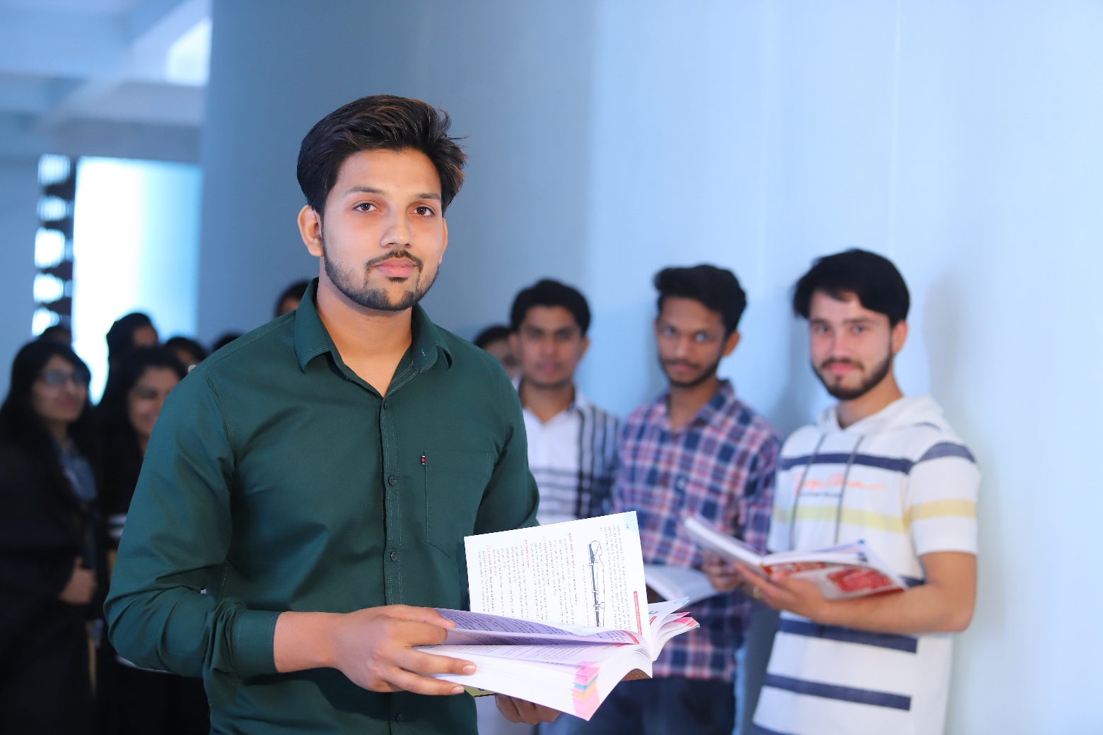 Academics Overview at Vivek Bijnor